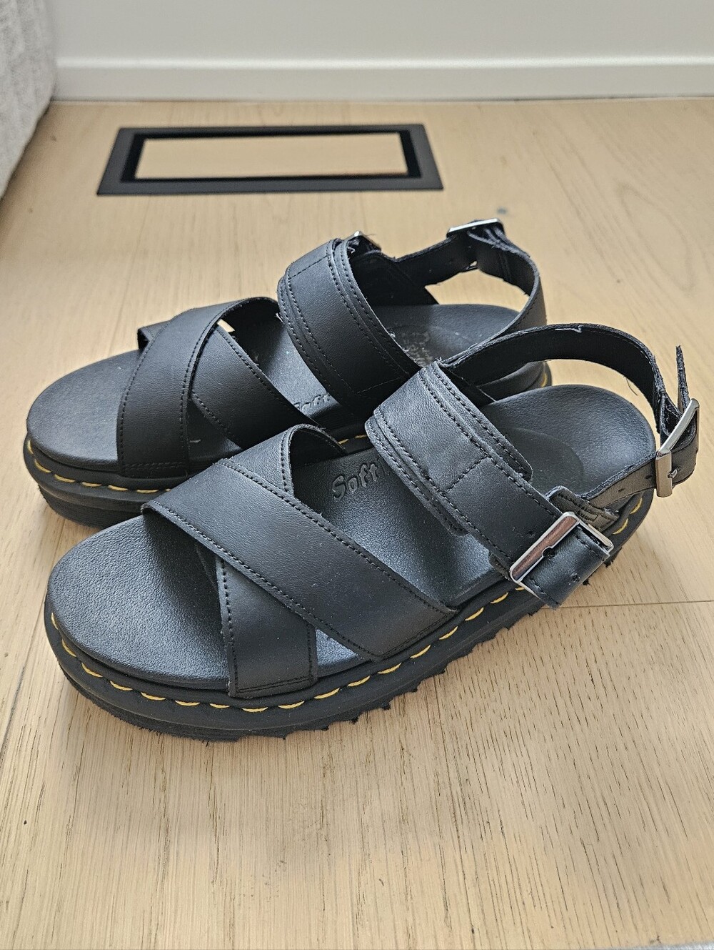DR. MARTENS Voss II Sandals Black Strappy Platform EU 38